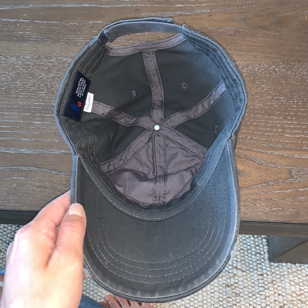 Grey Ripped Hat - Picture 4 of 4